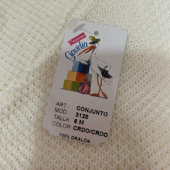 Creaciones Gaviria Summer 3 Piece Baby Set Size 6 Months in Cream - Picture 9 of 9